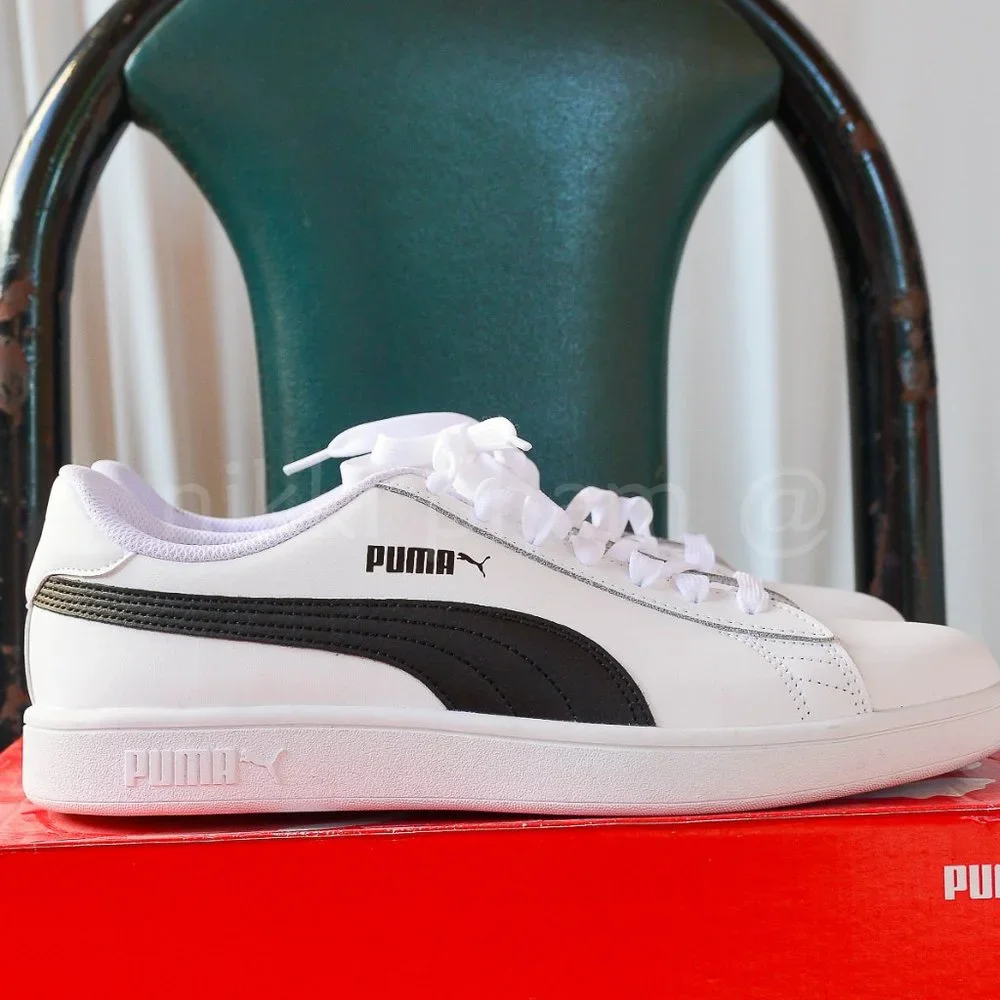 Puma Men's Smash V2 in white
